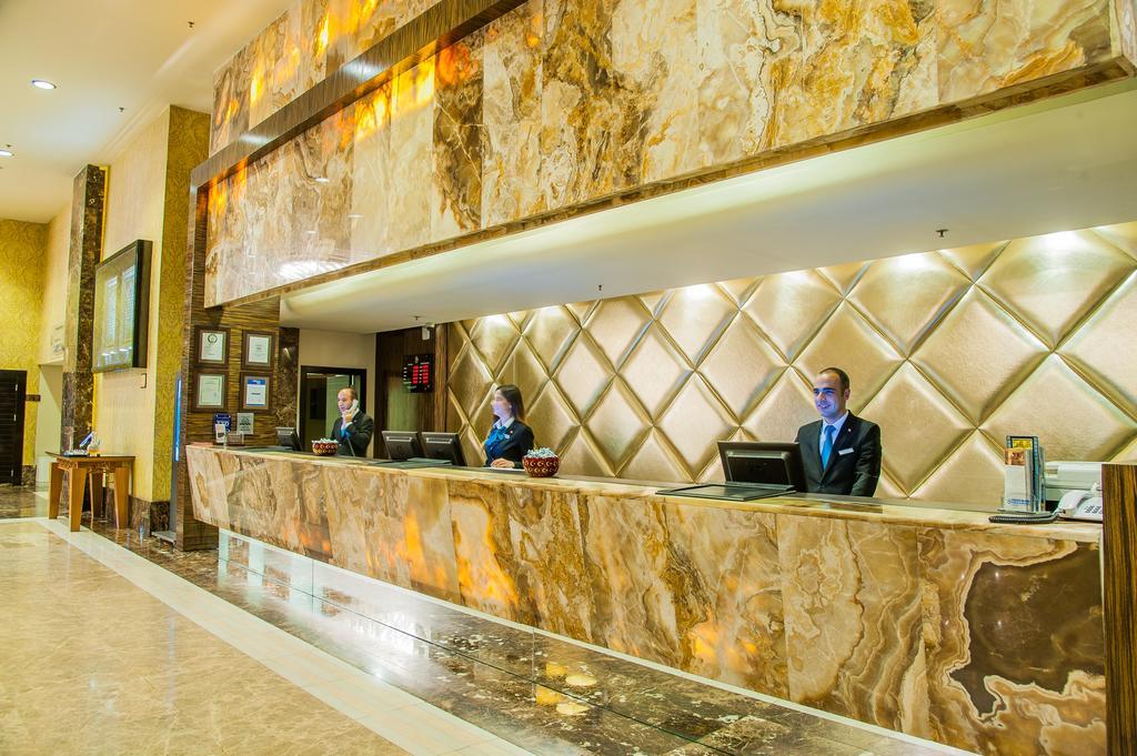 Dedeman Konya Hotel Convention Center Exteriör bild